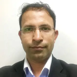 Dr Avinash Tiwari