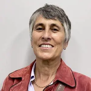Dr Fiona Bernard